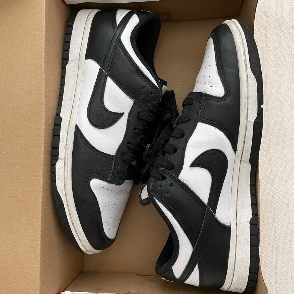 Nike Women’s Black and White Low-Top Sneakers